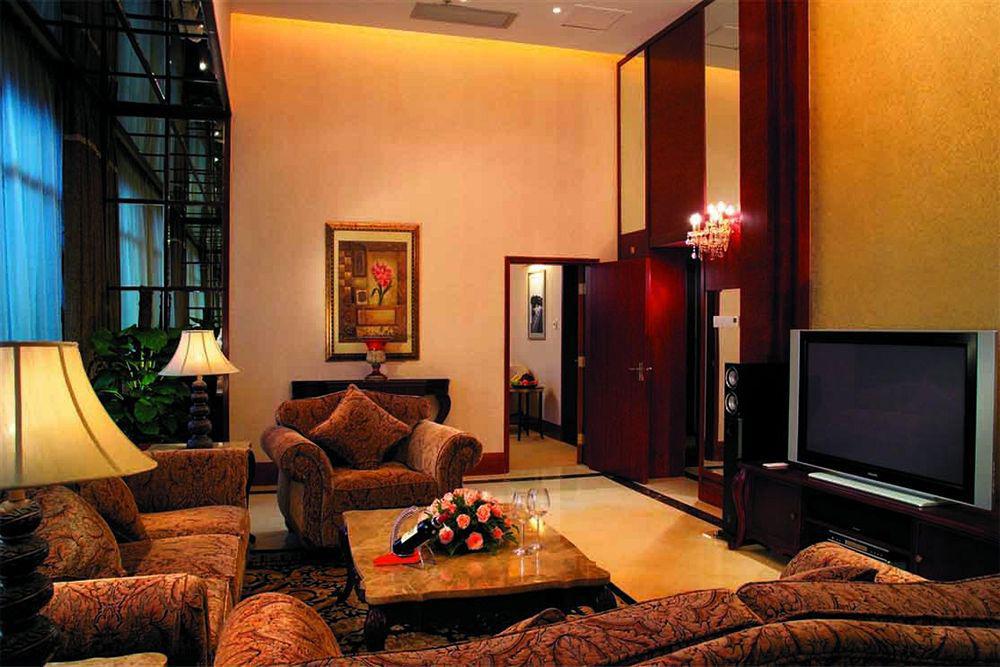 Guanganmen Grand Metropark 4*